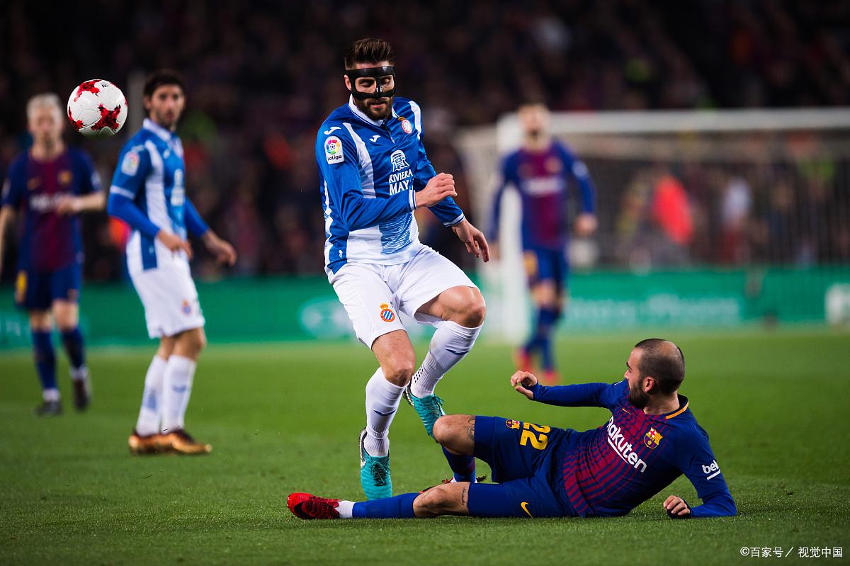 欧冠赛程吃紧，比利亚雷亚尔今晨调整名单，更衣室稳定，团队化学反应显著的简单介绍