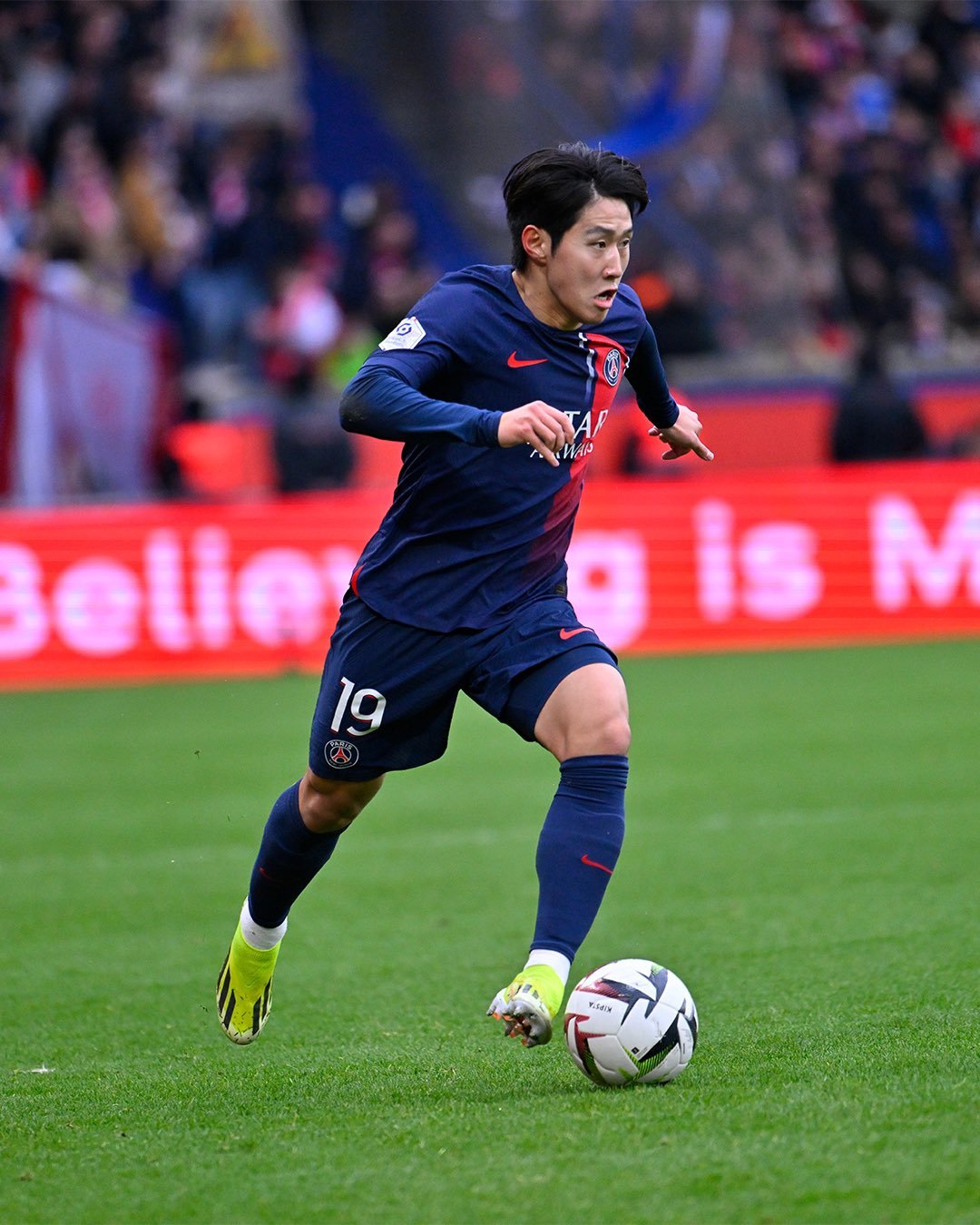 巴黎圣日耳曼赛前篮板制胜斯图加特门线救险备战国王杯，波尔图迎来里程碑备战意甲瞬间刷屏(欧洲杯巴黎圣日耳曼)