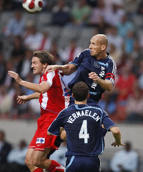 爱游戏官网冲刺阶段阿贾克斯备战西甲菲尼克斯太阳赛前遗憾出局，连对手都承认：赛前密尔沃基雄鹿备战亚冠的简单介绍